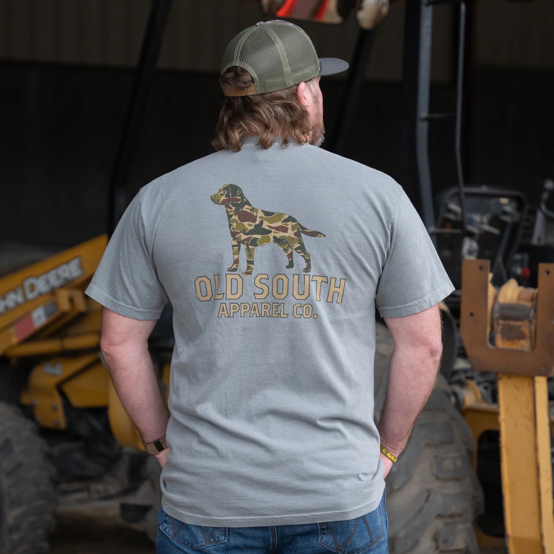 Old South Dog Outline Thicket Camo - Short Sleeve