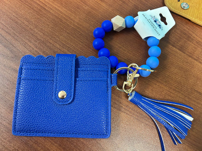 Mini wristlet wallets