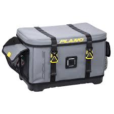 PLANO TACKLE BAGS