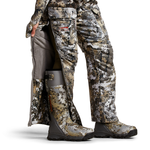 SITKA Gear Women's Fanatic Beanie - Insulated Windproof Hunting Hat Elevated II Camo